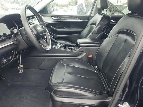 Used 2022 Jeep Grand Cherokee Limited 4xe AWD/4WD image 5