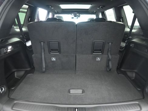 New 2025 Jeep Grand Cherokee L Limited w/ Luxury Tech Group II RWD image 27