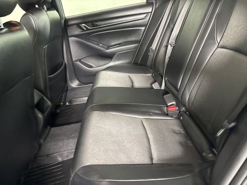 Used 2022 Honda Accord Sport image 19