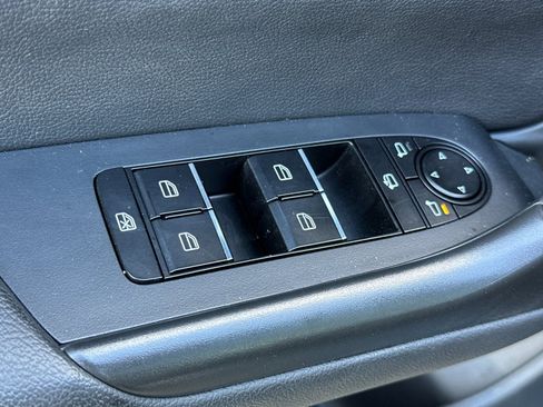 Used 2023 MAZDA CX-50 AWD 2.5 S w/ Premium Plus Pkg image 12