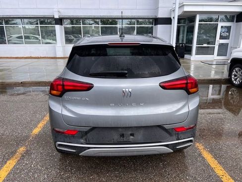 Used 2025 Buick Encore GX Preferred AWD/4WD image 4