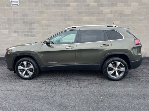 Used 2019 Jeep Cherokee Limited image 6