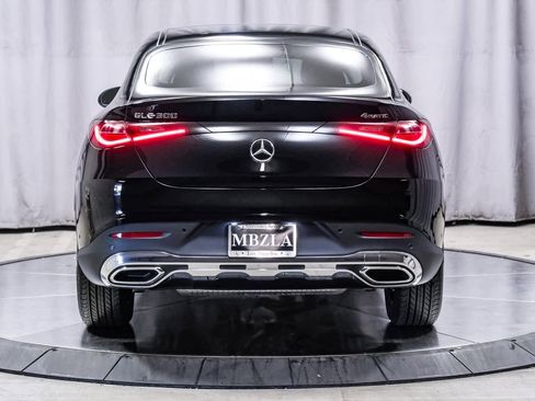 Used 2025 Mercedes-Benz GLC 300 4MATIC image 3