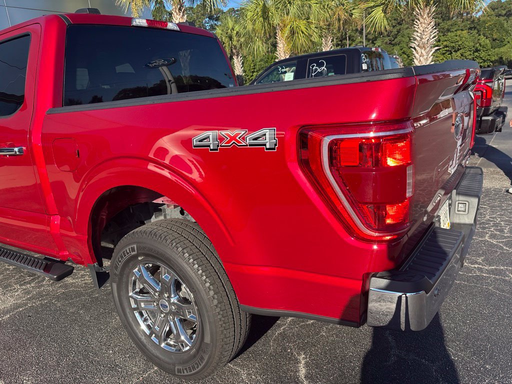 Used 2021 Ford F150 XLT w/ Equipment Group 302A High AWD/4WD image 4