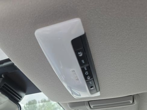 New 2025 Nissan Versa SV w/ Trunk Package image 21