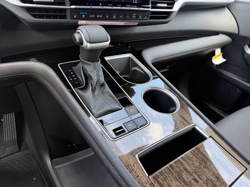 New 2026 Toyota Sienna Platinum AWD/4WD image 26