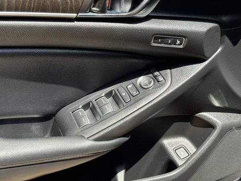 Used 2022 Honda Accord EX-L image 12