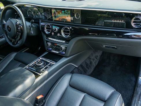Certified 2021 Rolls-Royce Ghost AWD/4WD image 2