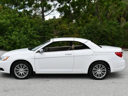 Used 2012 Chrysler 200 Limited FWD image 35