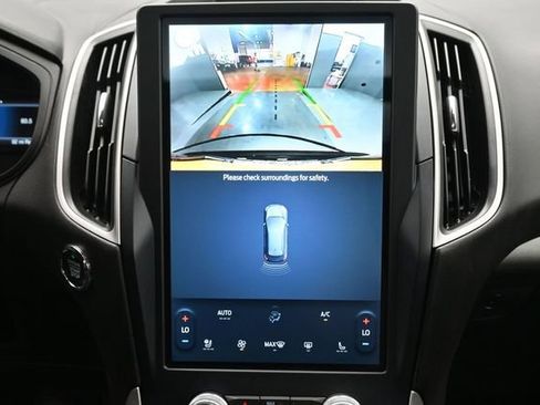 Certified 2023 Ford Edge SEL w/ Convenience Package AWD/4WD image 13