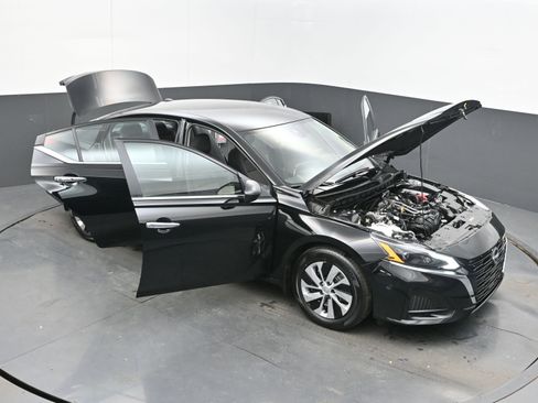 Certified 2025 Nissan Altima 2.5 S image 37