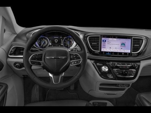 Certified 2023 Chrysler Pacifica Touring-L FWD image 7