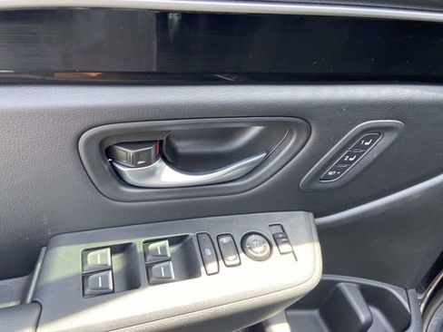 Used 2025 Honda Pilot Touring image 15