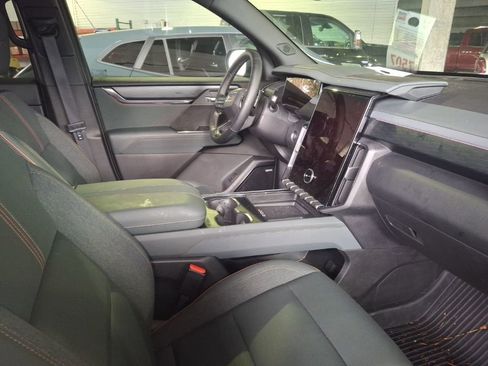 Used 2025 GMC Acadia AT4 w/ LPO, Floor Liner Package image 12