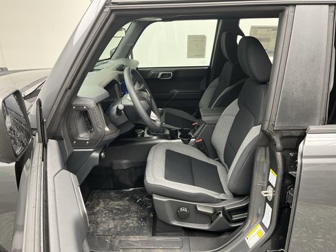 New 2025 Ford Bronco 4-Door image 3