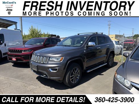 Used 2019 Jeep Grand Cherokee Overland AWD/4WD image 3
