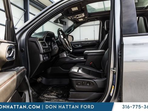 Used 2022 Chevrolet Tahoe RST w/ Luxury Package AWD/4WD image 4