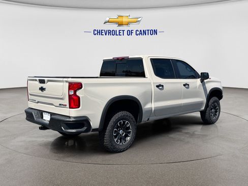 Used 2026 Chevrolet Silverado 1500 ZR2 AWD/4WD image 5