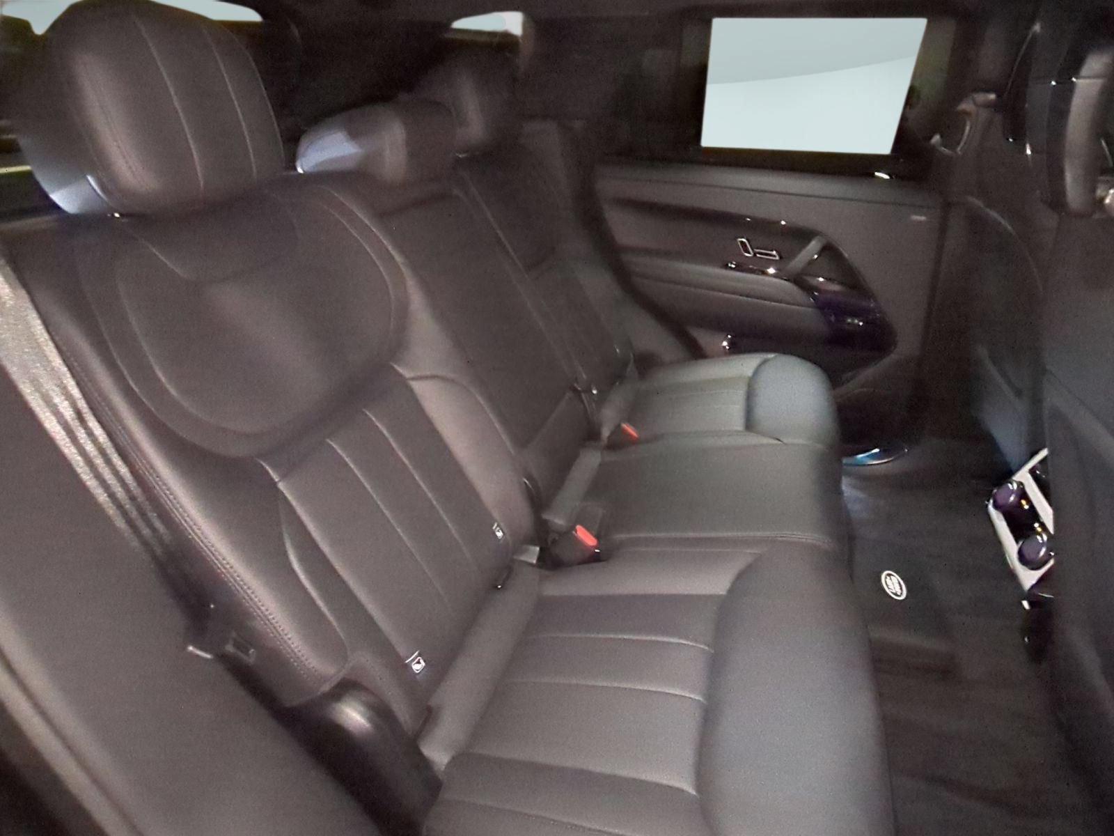 New 2027 Land Rover Range Rover Sport Dynamic SE AWD/4WD image 29