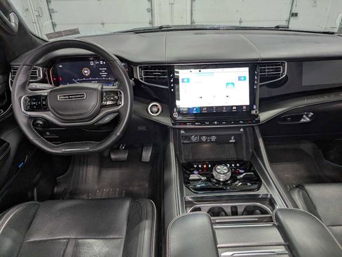 Used 2023 Jeep Grand Wagoneer Series II image 20