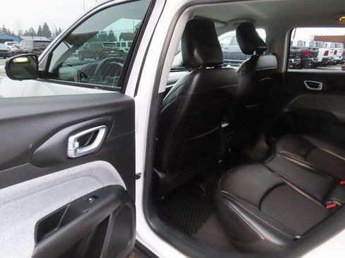 Used 2022 Jeep Compass Latitude w/ Convenience Group image 21