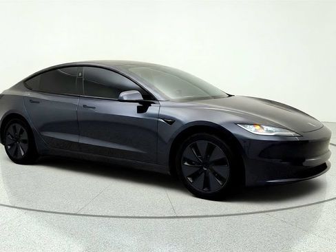 Used 2025 Tesla Model 3 Long Range RWD image 3