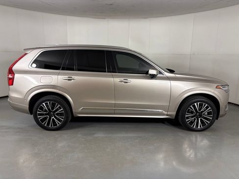 Used 2024 Volvo XC90 T8 Plus AWD/4WD image 9