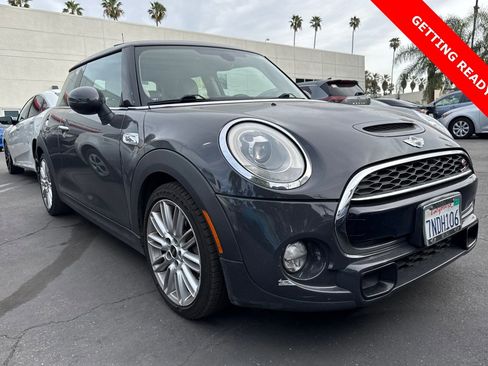 Used 2015 MINI Cooper S image 2