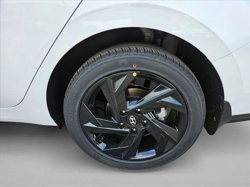 New 2026 Hyundai Elantra Sport FWD image 10