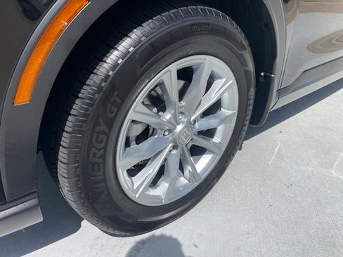 Used 2024 Honda CR-V EX image 3