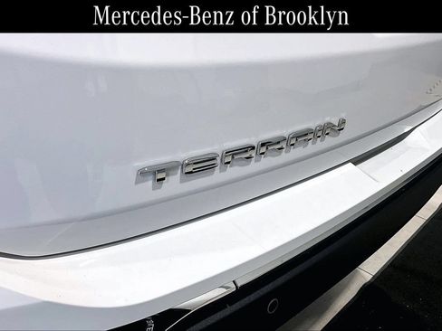 Used 2023 GMC Terrain SLT AWD/4WD image 31