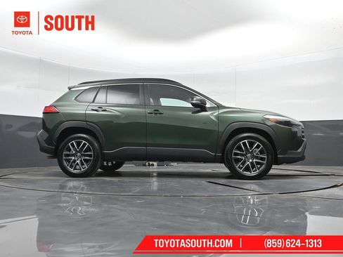 Used 2026 Toyota Corolla Cross XLE AWD/4WD image 38