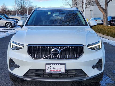 New 2025 Volvo XC40 B5 Core w/ Protection Package Premier image 5