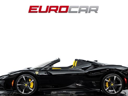 Used 2024 Ferrari SF90 Spider AWD/4WD image 2