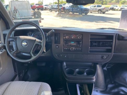 Used 2014 Chevrolet Express 3500 LS RWD image 12