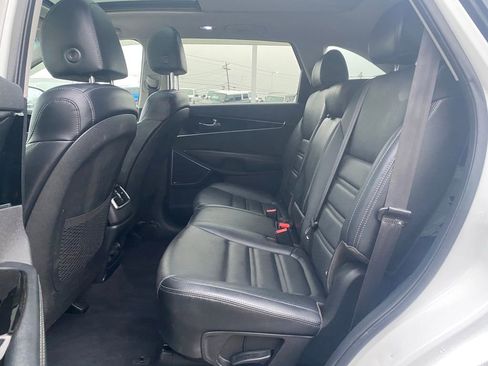 Used 2020 Kia Sorento SX image 22