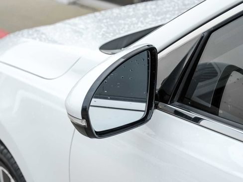 Used 2019 Kia Cadenza Premium image 44