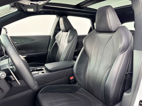 Used 2023 Lexus RX 500h F Sport w/ Accessory Package (Z1) image 40