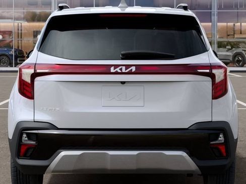 New 2026 Kia Seltos EX FWD image 13