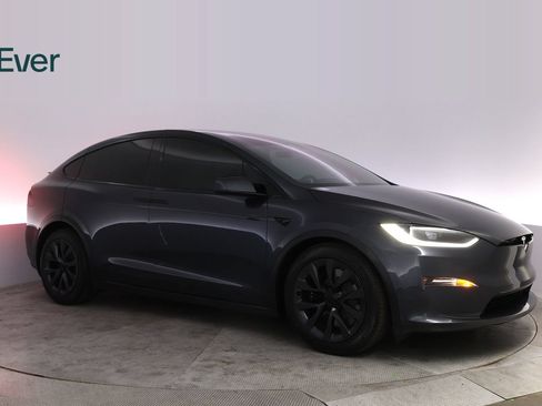 Used 2024 Tesla Model X AWD/4WD image 14