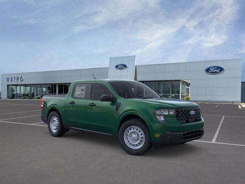 New 2025 Ford Maverick XL w/ Equipment Group 101A image 9