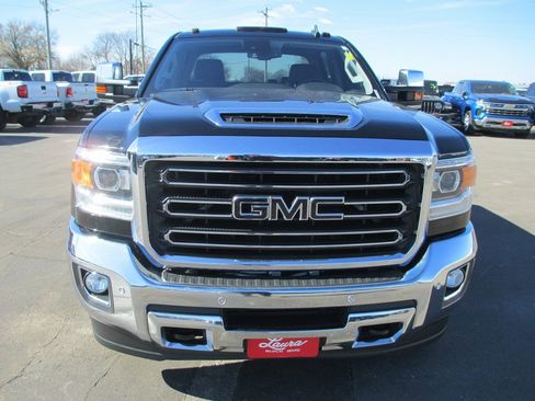 Used 2019 GMC Sierra 3500 SLT w/ Duramax Plus Package image 11