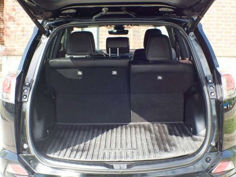 Used 2017 Toyota RAV4 SE w/ Power Extra Value Package image 51