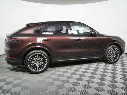 Certified 2023 Porsche Cayenne Coupe AWD/4WD image 29