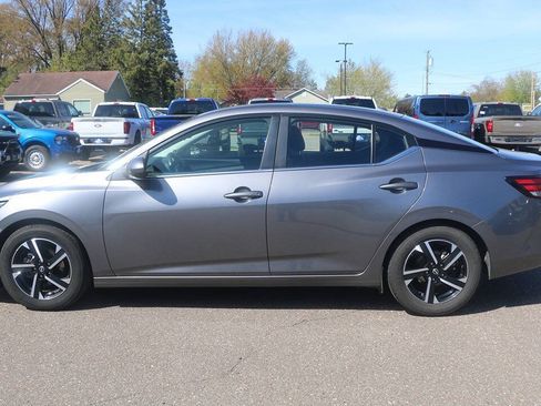 Used 2024 Nissan Sentra SV FWD image 3