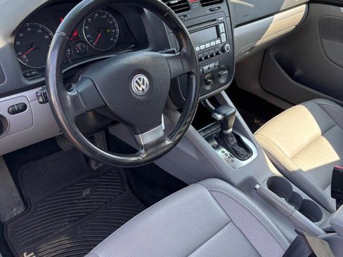 Used 2009 Volkswagen Jetta SE image 17