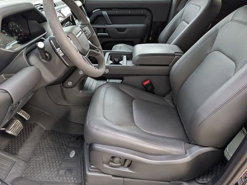 Used 2023 Land Rover Defender 90 V8 image 21