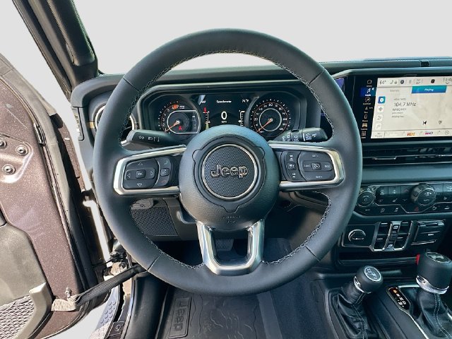 New 2026 Jeep Wrangler Unlimited Sahara AWD/4WD image 8