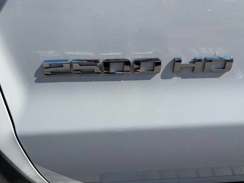 Used 2017 Chevrolet Silverado 2500 W/T w/ WT Convenience Package AWD/4WD image 10