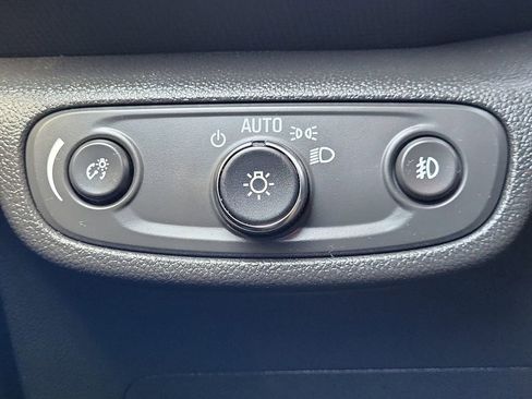 Used 2023 Chevrolet TrailBlazer LT image 28